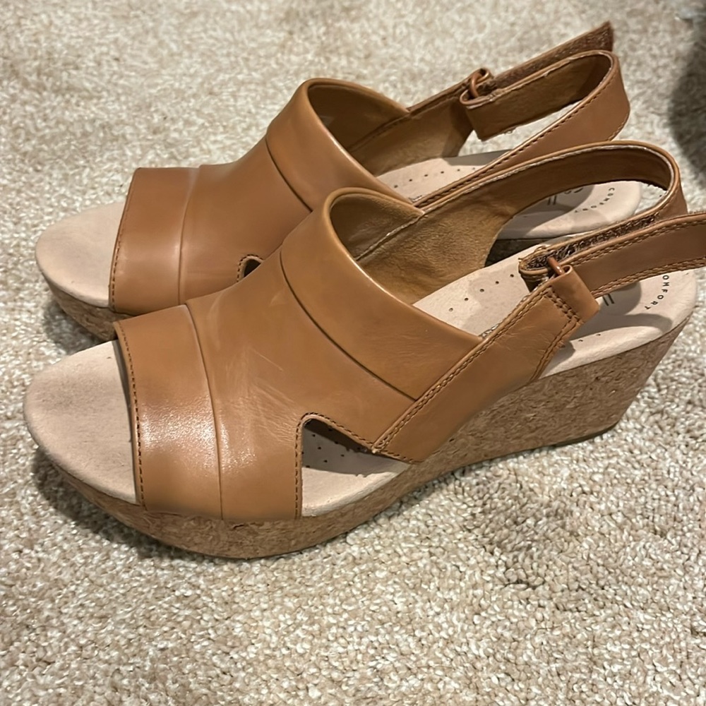 Comfortable Clark’s tan wedges!
